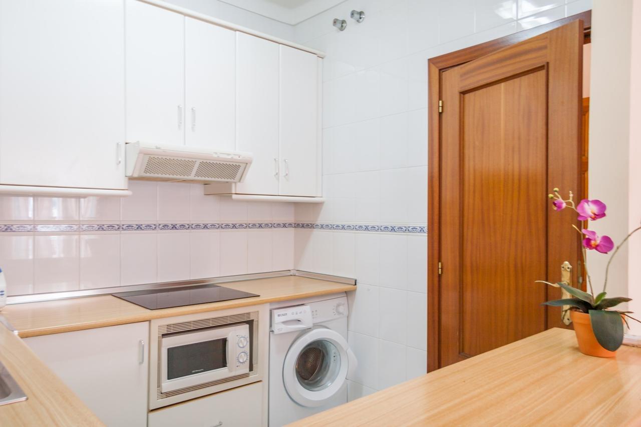 Apartamentos Nerja Medina Canovas エクステリア 写真