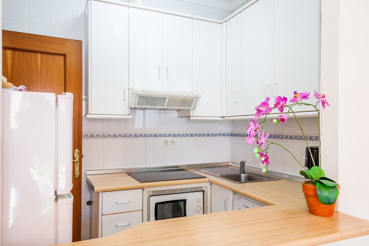 Apartamentos Nerja Medina Canovas エクステリア 写真